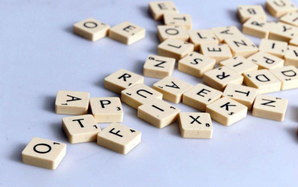 « Je flunche puis on se skype » : Comment les verbes de marques investissent notre langage « Je flunche puis on se skype » : Comment les verbes de marques investissent notre langage