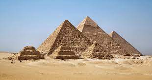 La construction de la grande pyramide de Gizeh aurait-elle pu être menée à son terme sans une exceptionnelle organisation logistique ?