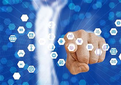 Réflexions autour de la Modélisation des dynamiques économiques par agents intelligents : analyse, exemples et potentialités Réflexions autour de la Modélisation des dynamiques économiques par agents intelligents : analyse, exemples et potentialités